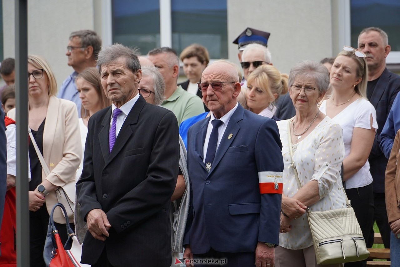 W hołdzie Sybirakom. Uroczystość poświęcona pamięci wywiezionych na Sybir mieszkańców gminy Rzekuń [8.06.2025] - zdjęcie #60 - eOstroleka.pl
