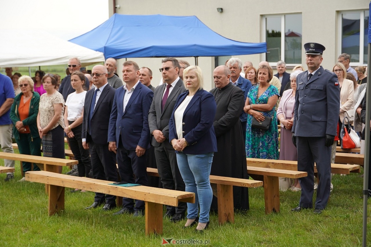 W hołdzie Sybirakom. Uroczystość poświęcona pamięci wywiezionych na Sybir mieszkańców gminy Rzekuń [8.06.2025] - zdjęcie #58 - eOstroleka.pl