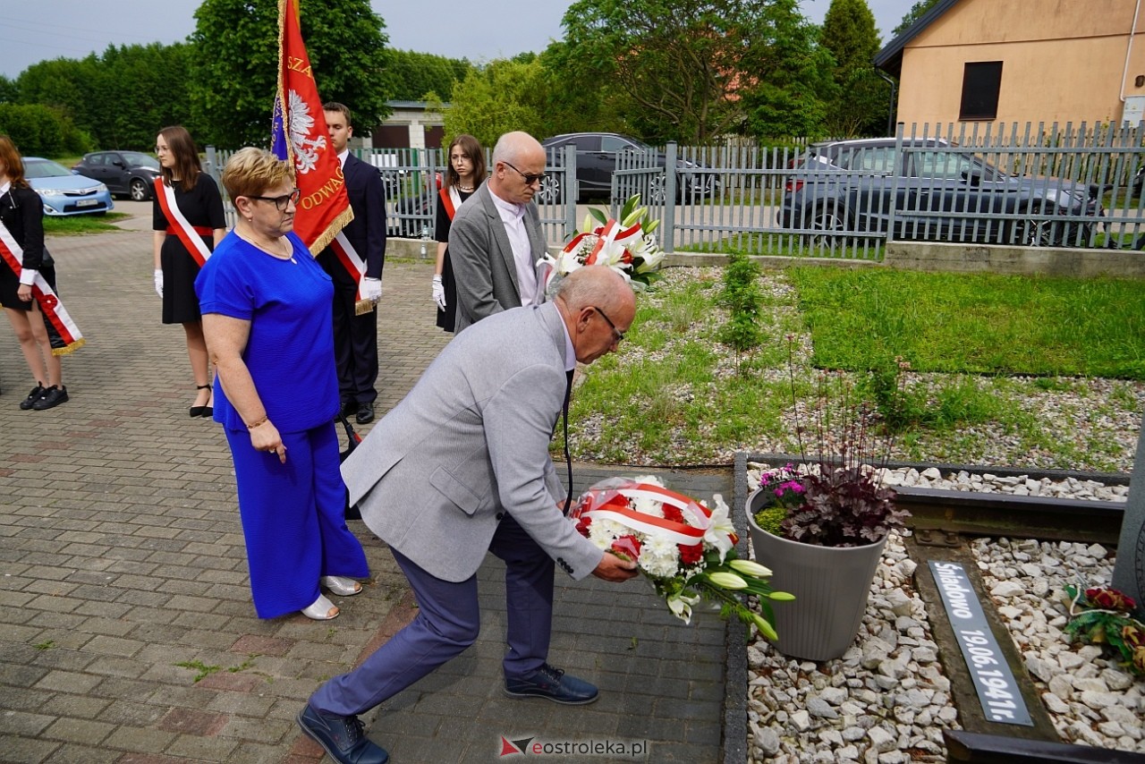 W hołdzie Sybirakom. Uroczystość poświęcona pamięci wywiezionych na Sybir mieszkańców gminy Rzekuń [8.06.2025] - zdjęcie #46 - eOstroleka.pl