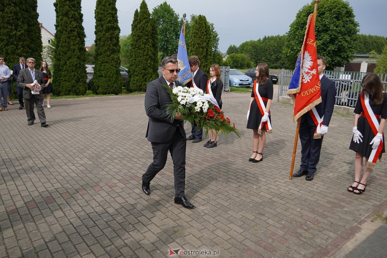 W hołdzie Sybirakom. Uroczystość poświęcona pamięci wywiezionych na Sybir mieszkańców gminy Rzekuń [8.06.2025] - zdjęcie #37 - eOstroleka.pl