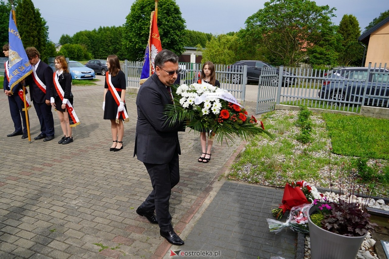 W hołdzie Sybirakom. Uroczystość poświęcona pamięci wywiezionych na Sybir mieszkańców gminy Rzekuń [8.06.2025] - zdjęcie #36 - eOstroleka.pl