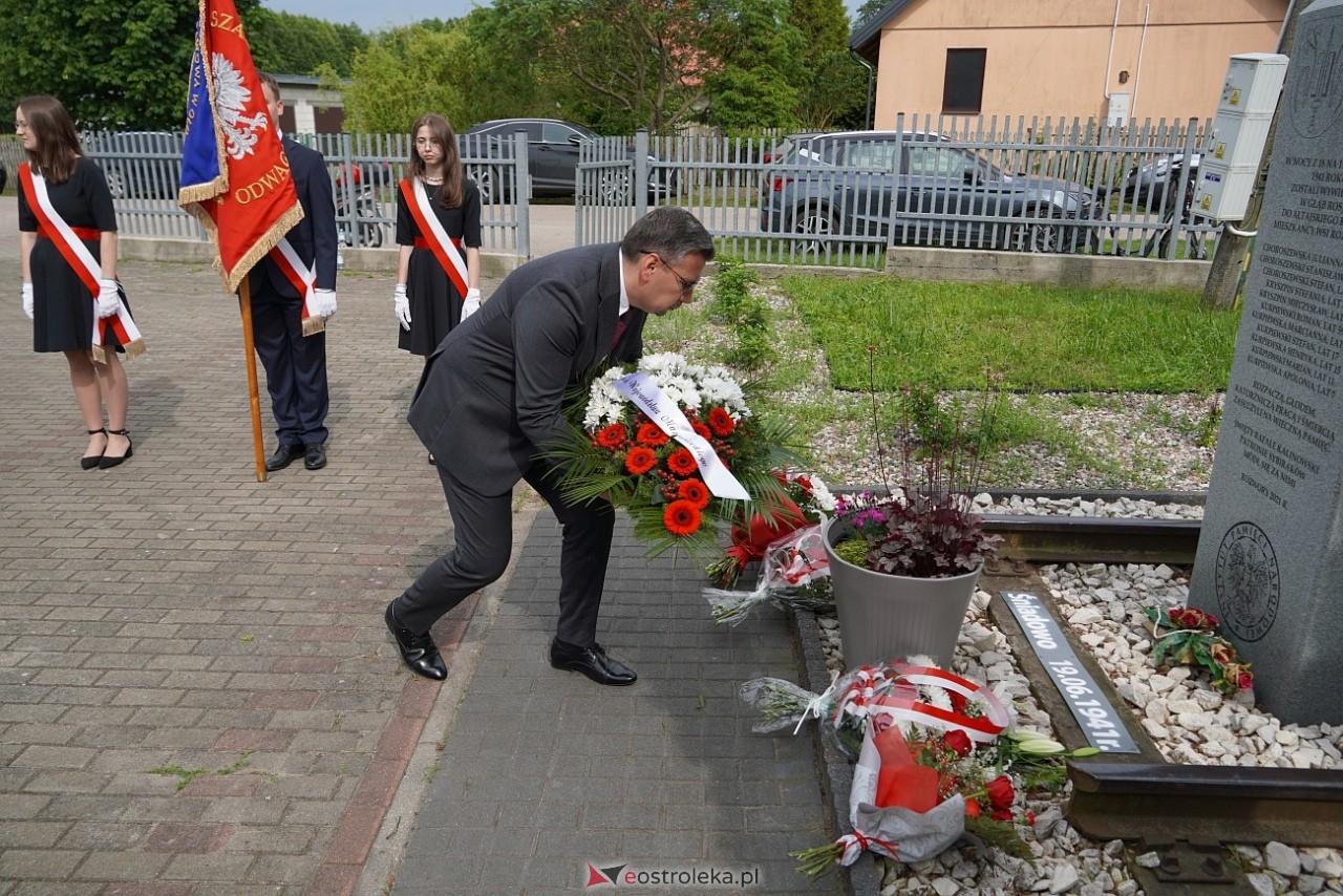 W hołdzie Sybirakom. Uroczystość poświęcona pamięci wywiezionych na Sybir mieszkańców gminy Rzekuń [8.06.2025] - zdjęcie #34 - eOstroleka.pl