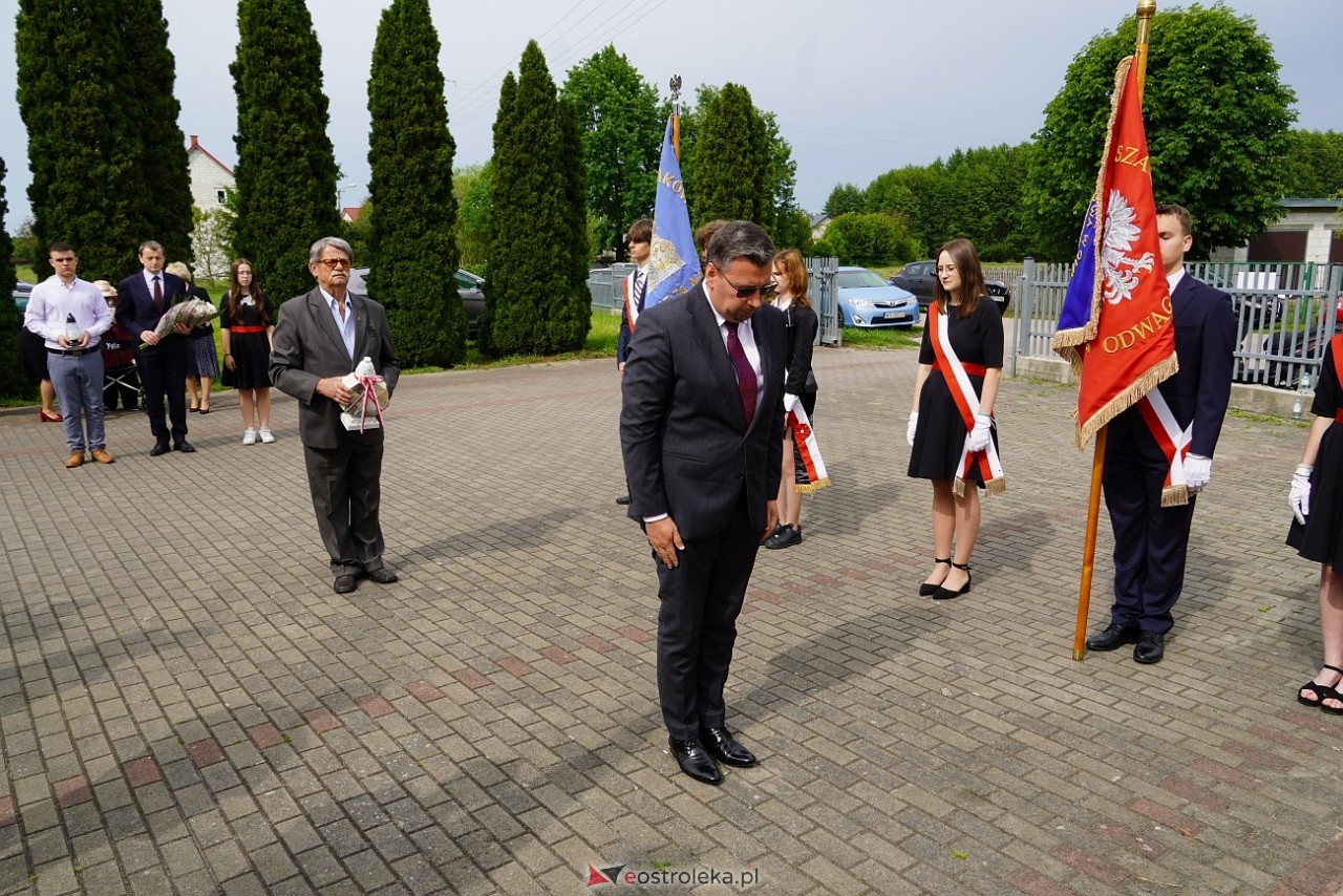 W hołdzie Sybirakom. Uroczystość poświęcona pamięci wywiezionych na Sybir mieszkańców gminy Rzekuń [8.06.2025] - zdjęcie #32 - eOstroleka.pl