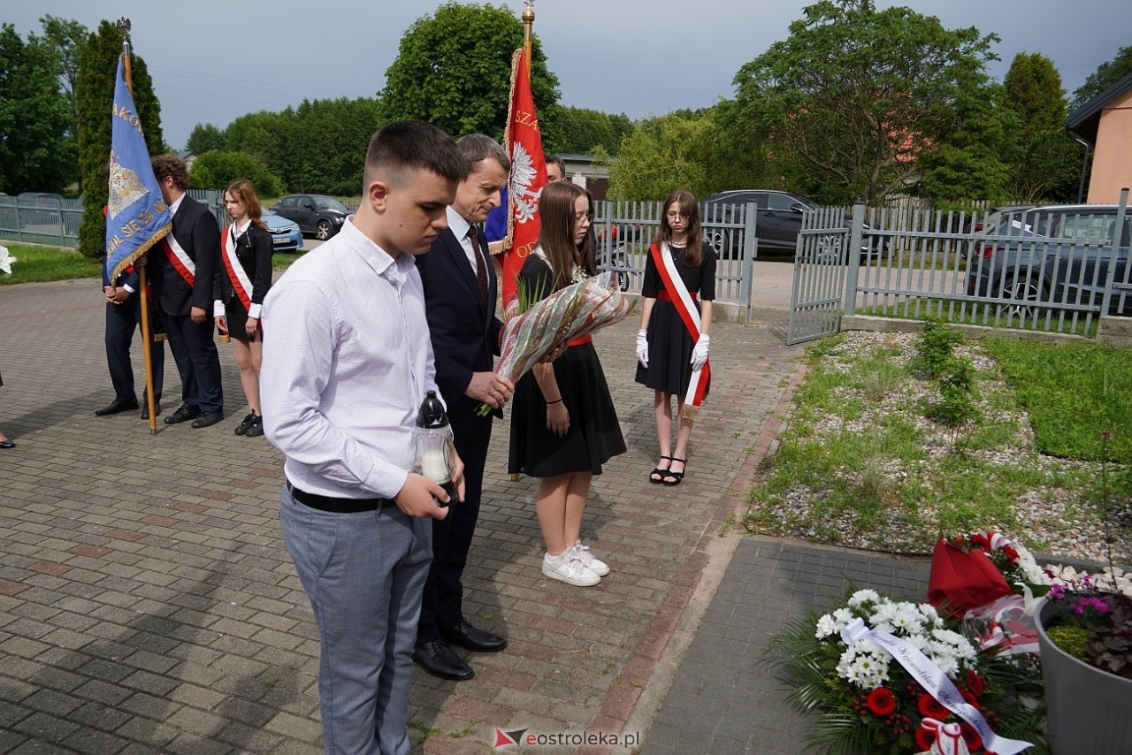W hołdzie Sybirakom. Uroczystość poświęcona pamięci wywiezionych na Sybir mieszkańców gminy Rzekuń [8.06.2025] - zdjęcie #26 - eOstroleka.pl