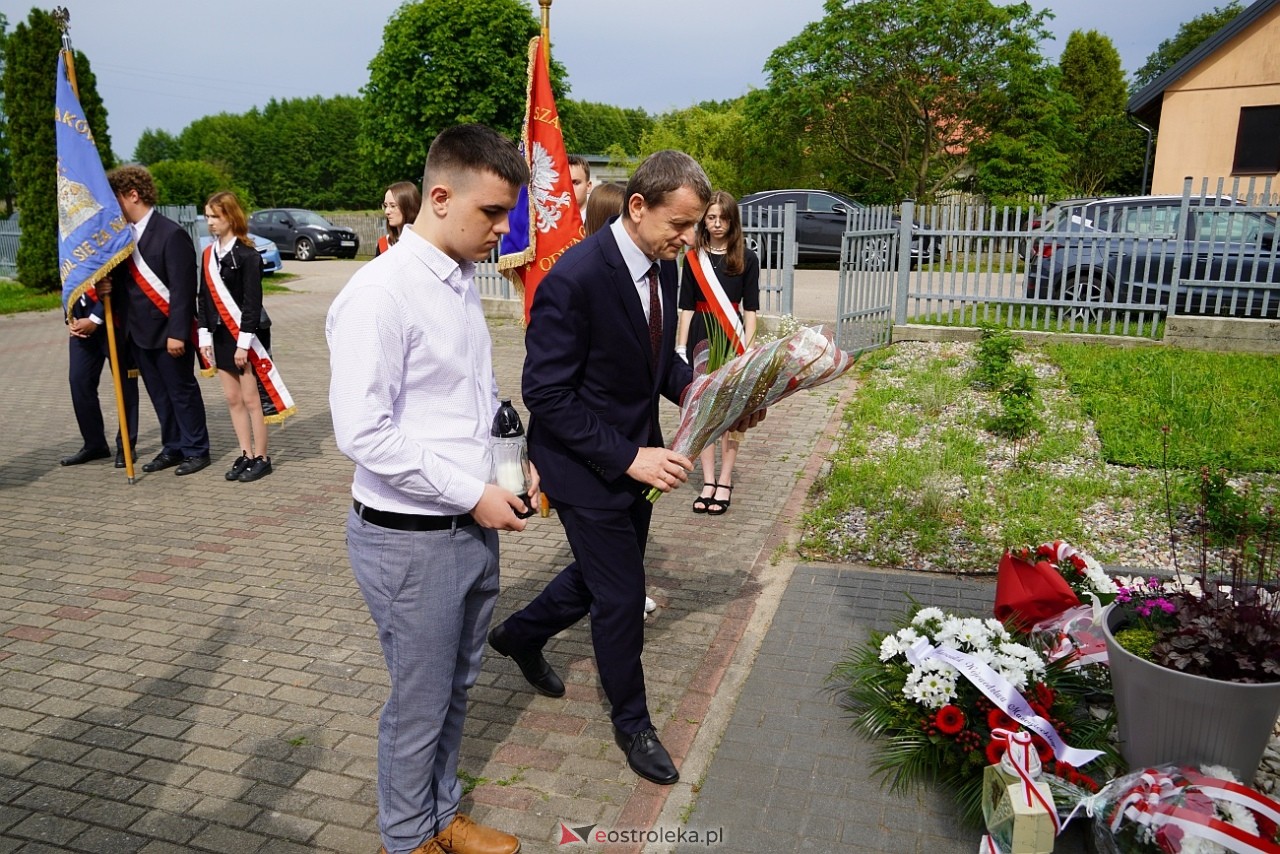 W hołdzie Sybirakom. Uroczystość poświęcona pamięci wywiezionych na Sybir mieszkańców gminy Rzekuń [8.06.2025] - zdjęcie #25 - eOstroleka.pl