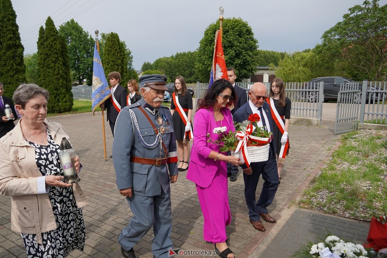 W hołdzie Sybirakom. Uroczystość poświęcona pamięci wywiezionych na Sybir mieszkańców gminy Rzekuń [8.06.2025] - zdjęcie #18 - eOstroleka.pl