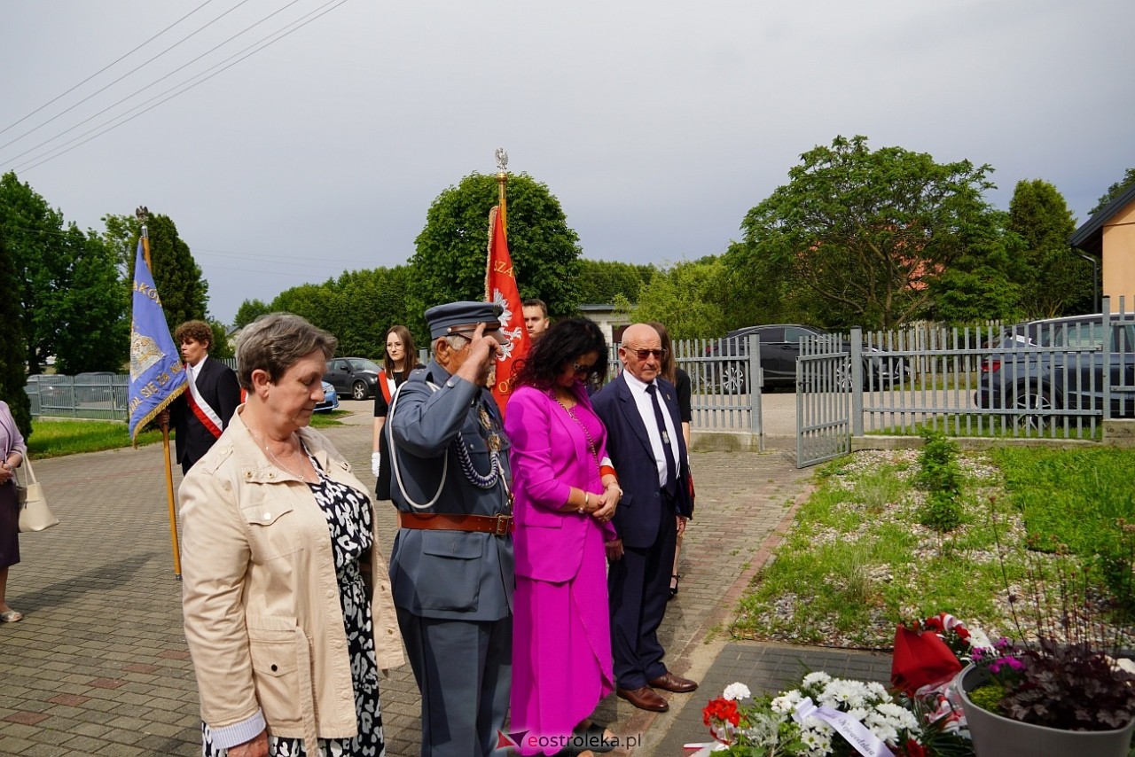W hołdzie Sybirakom. Uroczystość poświęcona pamięci wywiezionych na Sybir mieszkańców gminy Rzekuń [8.06.2025] - zdjęcie #17 - eOstroleka.pl