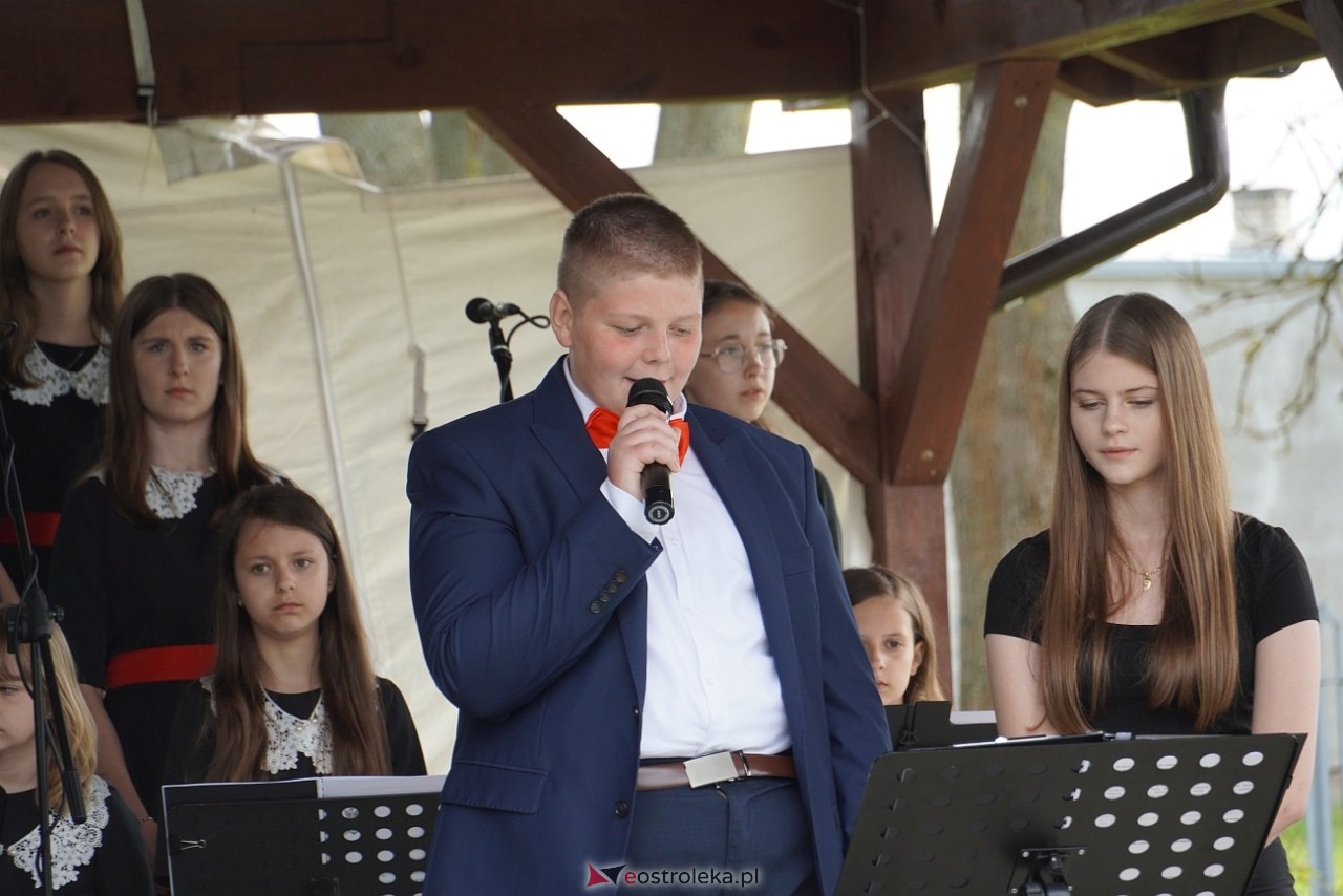 W hołdzie Sybirakom. Uroczystość poświęcona pamięci wywiezionych na Sybir mieszkańców gminy Rzekuń [8.06.2025] - zdjęcie #6 - eOstroleka.pl