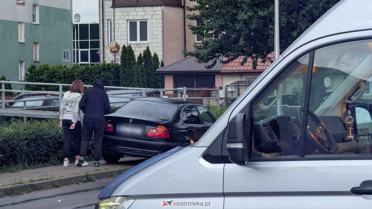 Kolizja przy Konopnickiej w Ostrołęce [8.06.2025] - zdjęcie #2 - eOstroleka.pl