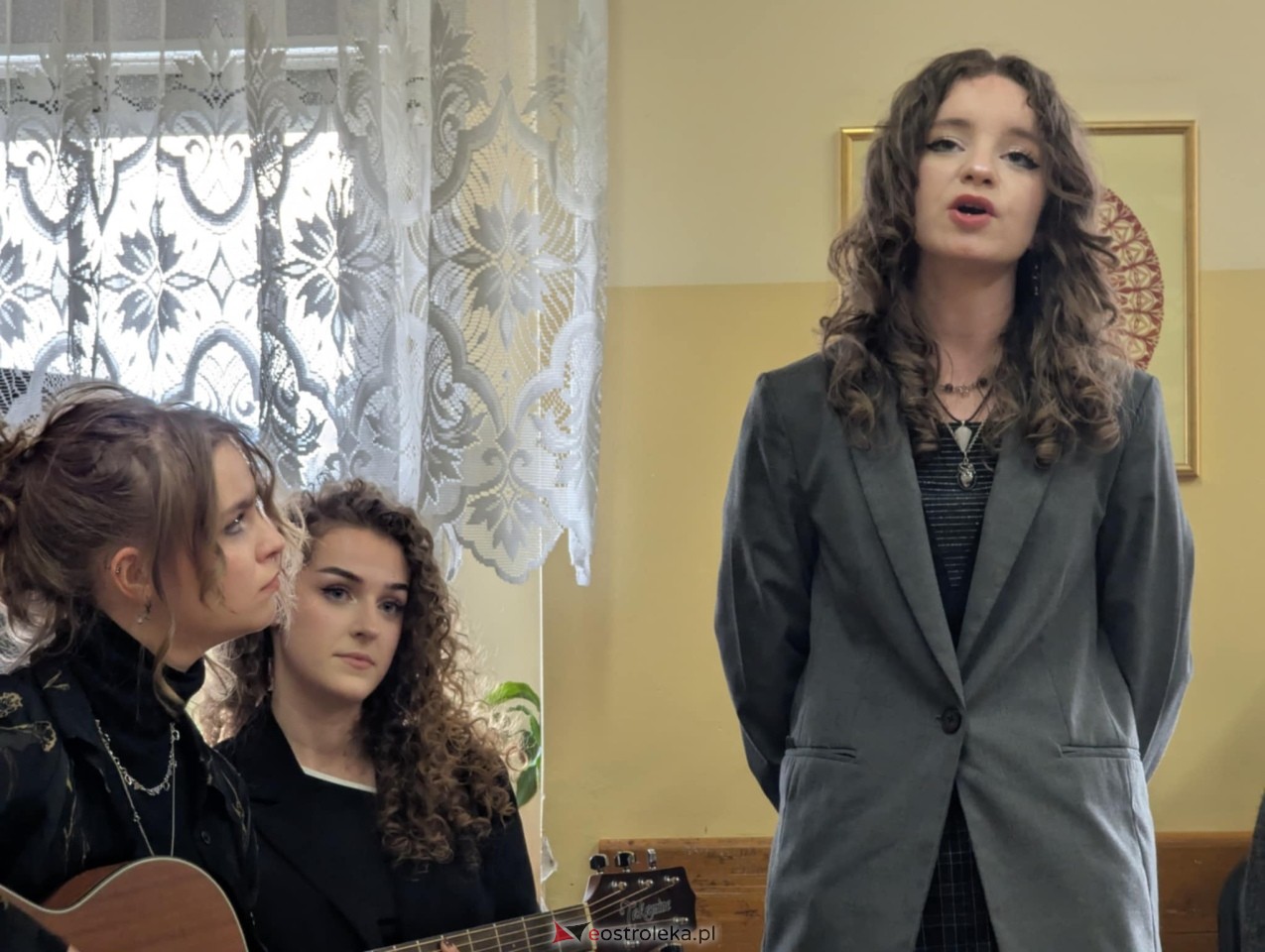 Czytanie Norwida w II LO w Ostrołęce [09.06.2025] - zdjęcie #39 - eOstroleka.pl