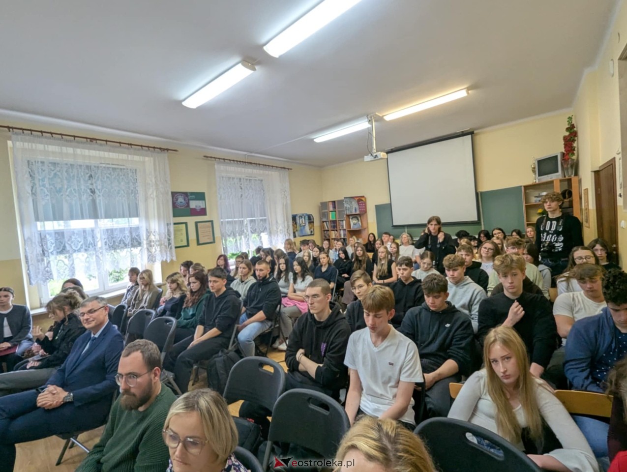 Czytanie Norwida w II LO w Ostrołęce [09.06.2025] - zdjęcie #32 - eOstroleka.pl