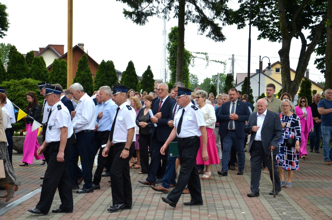 Pożegnanie proboszcza i festyn parafialny w Kadzidle [10.06.2025] - zdjęcie #54 - eOstroleka.pl