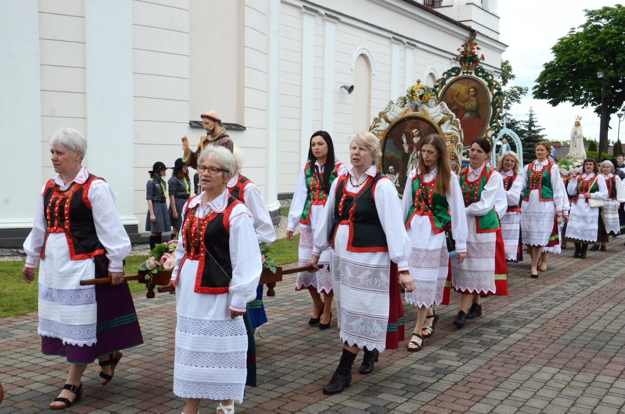 Pożegnanie proboszcza i festyn parafialny w Kadzidle [10.06.2025] - zdjęcie #53 - eOstroleka.pl