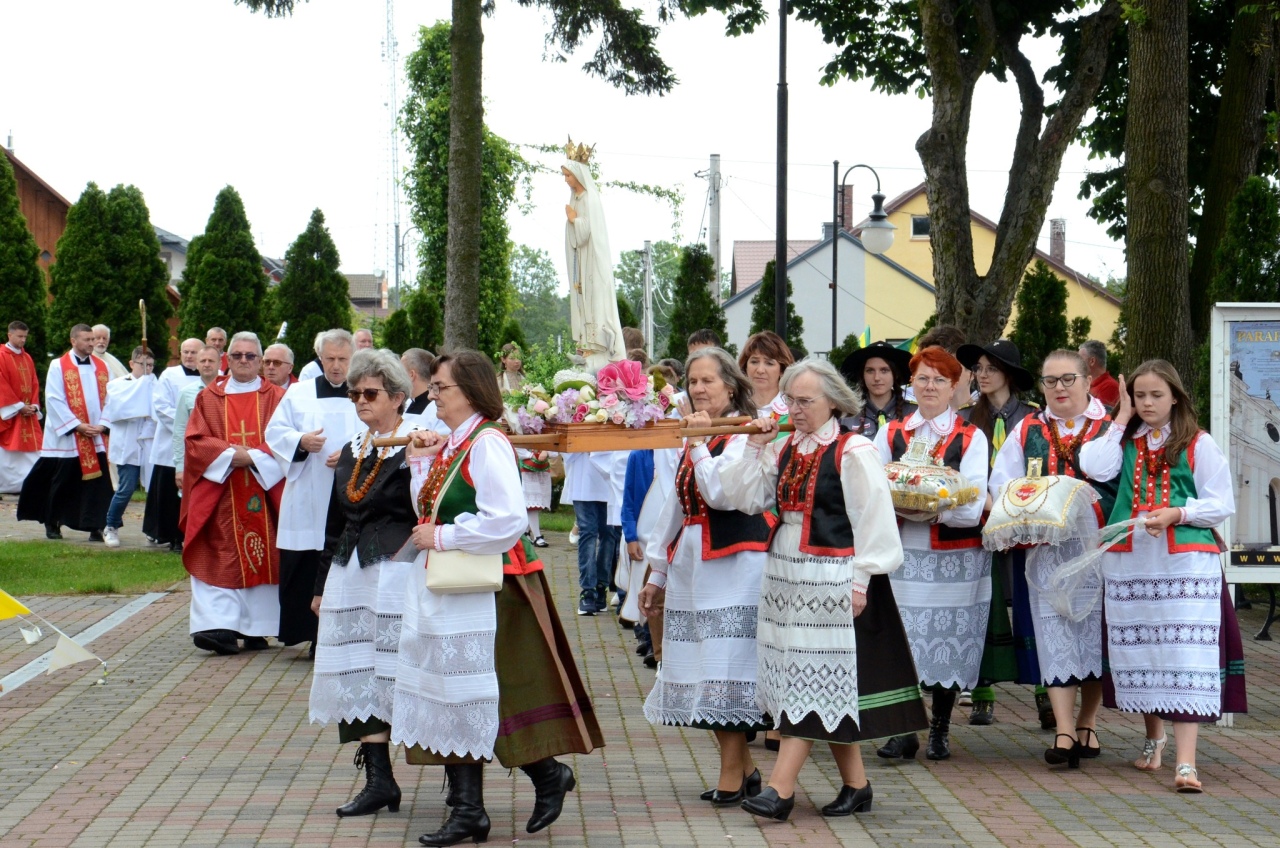 Pożegnanie proboszcza i festyn parafialny w Kadzidle [10.06.2025] - zdjęcie #36 - eOstroleka.pl