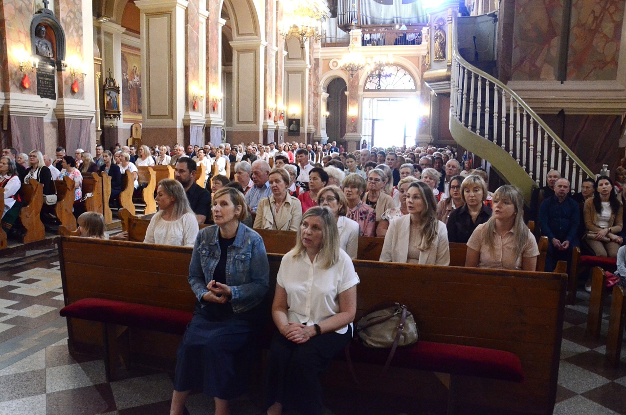 Pożegnanie proboszcza i festyn parafialny w Kadzidle [10.06.2025] - zdjęcie #34 - eOstroleka.pl