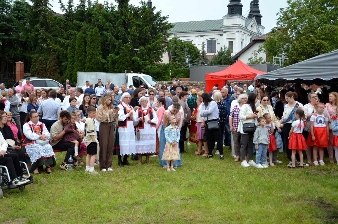 Pożegnanie proboszcza i festyn parafialny w Kadzidle [10.06.2025] - zdjęcie #29 - eOstroleka.pl