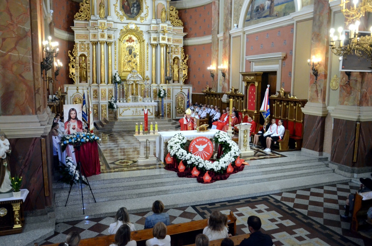 Pożegnanie proboszcza i festyn parafialny w Kadzidle [10.06.2025] - zdjęcie #18 - eOstroleka.pl