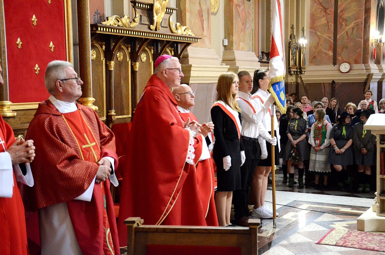 Pożegnanie proboszcza i festyn parafialny w Kadzidle [10.06.2025] - zdjęcie #10 - eOstroleka.pl