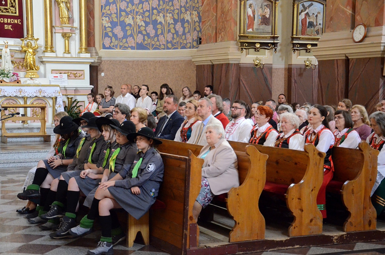 Pożegnanie proboszcza i festyn parafialny w Kadzidle [10.06.2025] - zdjęcie #2 - eOstroleka.pl