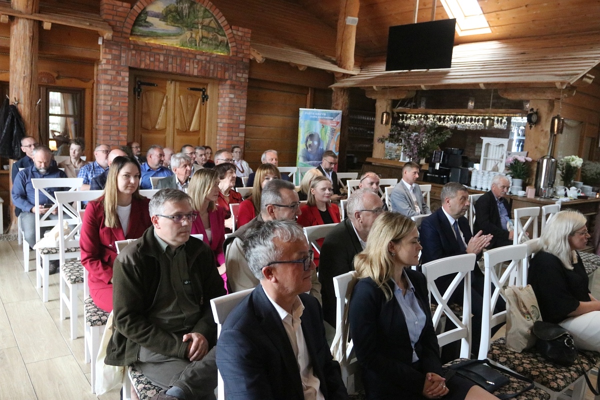 Gala 20-lecia Kurpiowskiej Organizacji Turystycznej i Lokalnej Organizacji Turystycznej Północnego Mazowsza [12.06.2025] - zdjęcie #37 - eOstroleka.pl