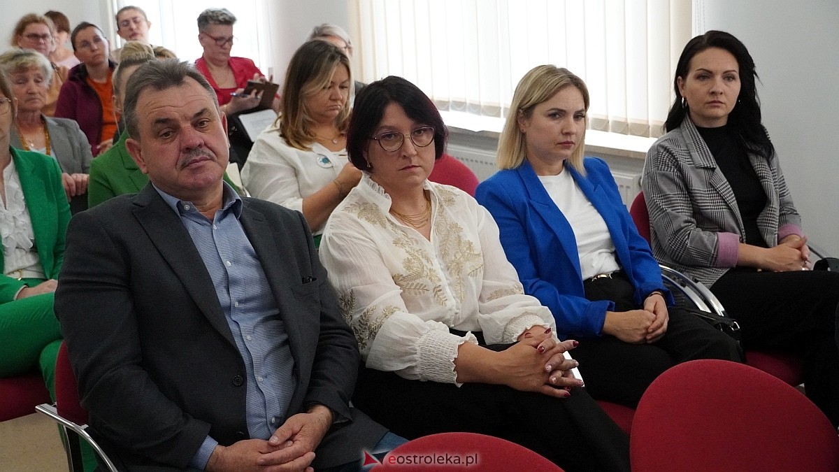 Uroczyste podziękowania i wsparcie finansowe dla KGW – powiat ostrołęcki na czele Mazowsza [12.06.2025] - zdjęcie #67 - eOstroleka.pl