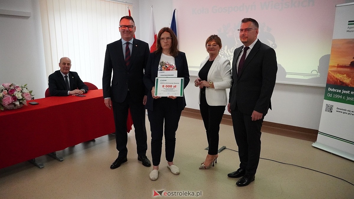 Uroczyste podziękowania i wsparcie finansowe dla KGW – powiat ostrołęcki na czele Mazowsza [12.06.2025] - zdjęcie #39 - eOstroleka.pl