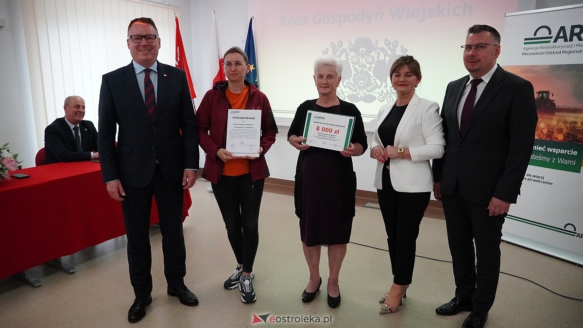 Uroczyste podziękowania i wsparcie finansowe dla KGW – powiat ostrołęcki na czele Mazowsza [12.06.2025] - zdjęcie #34 - eOstroleka.pl