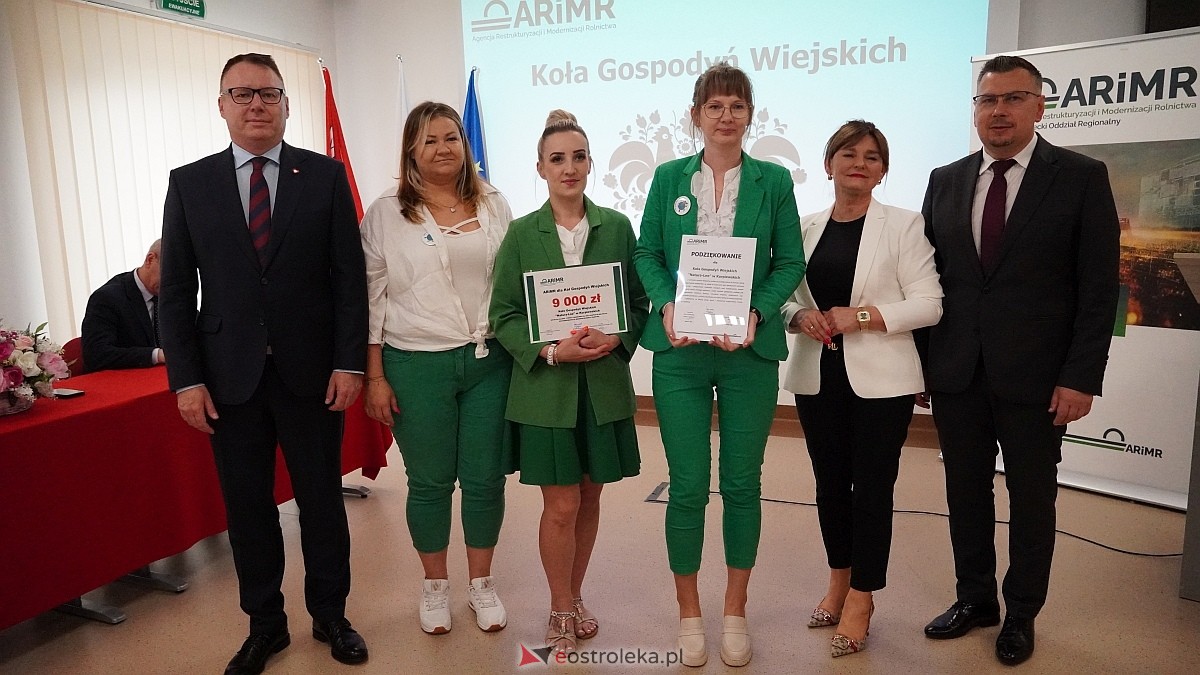Uroczyste podziękowania i wsparcie finansowe dla KGW – powiat ostrołęcki na czele Mazowsza [12.06.2025] - zdjęcie #32 - eOstroleka.pl