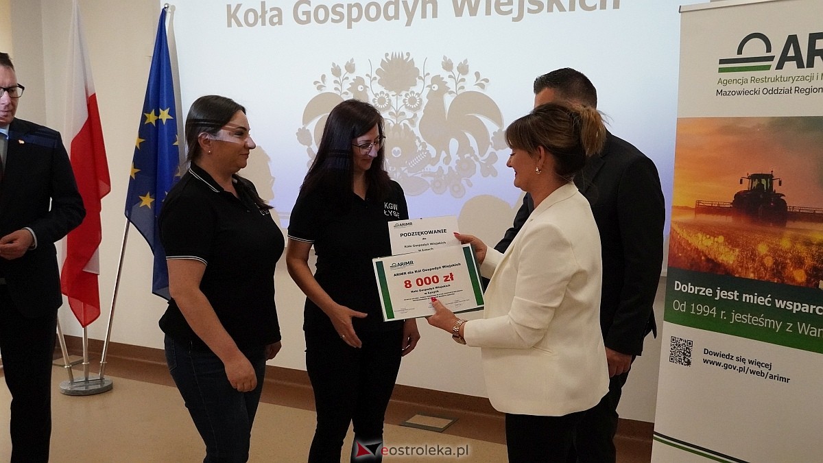 Uroczyste podziękowania i wsparcie finansowe dla KGW – powiat ostrołęcki na czele Mazowsza [12.06.2025] - zdjęcie #26 - eOstroleka.pl