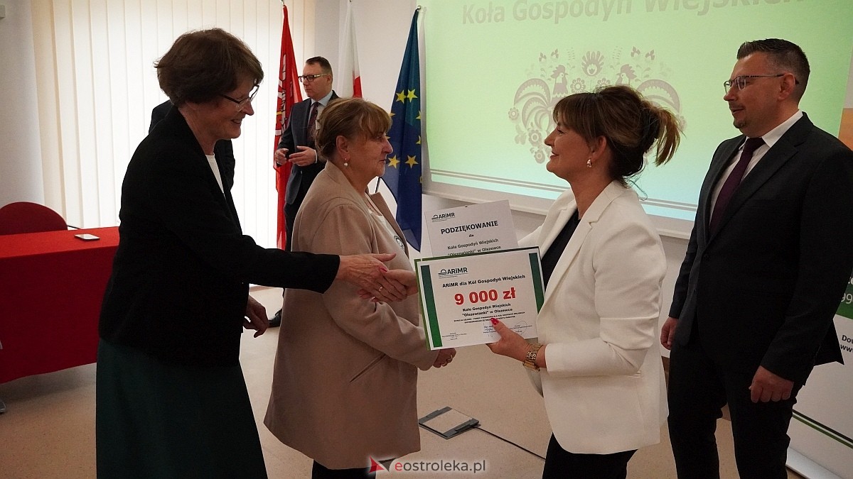 Uroczyste podziękowania i wsparcie finansowe dla KGW – powiat ostrołęcki na czele Mazowsza [12.06.2025] - zdjęcie #18 - eOstroleka.pl