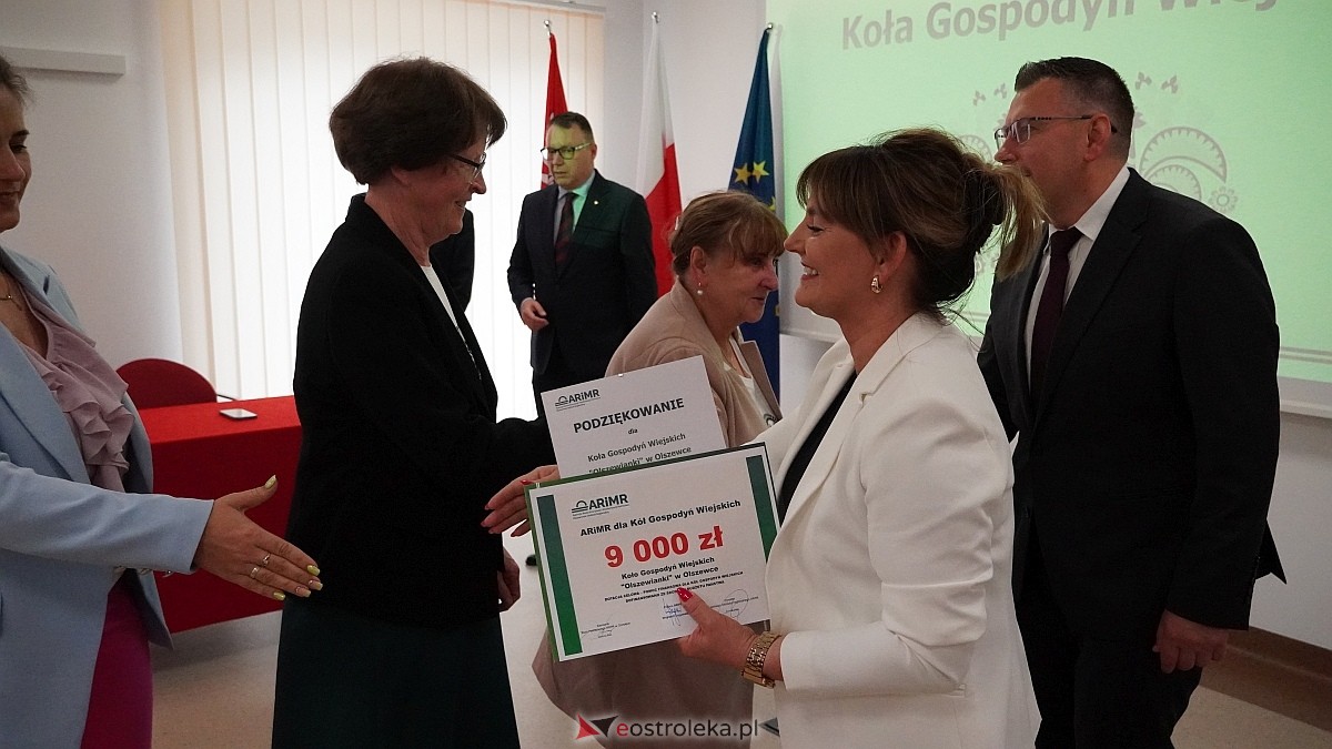 Uroczyste podziękowania i wsparcie finansowe dla KGW – powiat ostrołęcki na czele Mazowsza [12.06.2025] - zdjęcie #17 - eOstroleka.pl