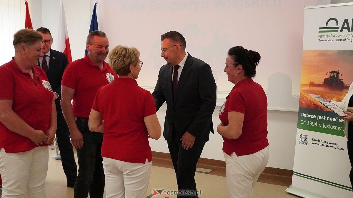 Uroczyste podziękowania i wsparcie finansowe dla KGW – powiat ostrołęcki na czele Mazowsza [12.06.2025] - zdjęcie #11 - eOstroleka.pl