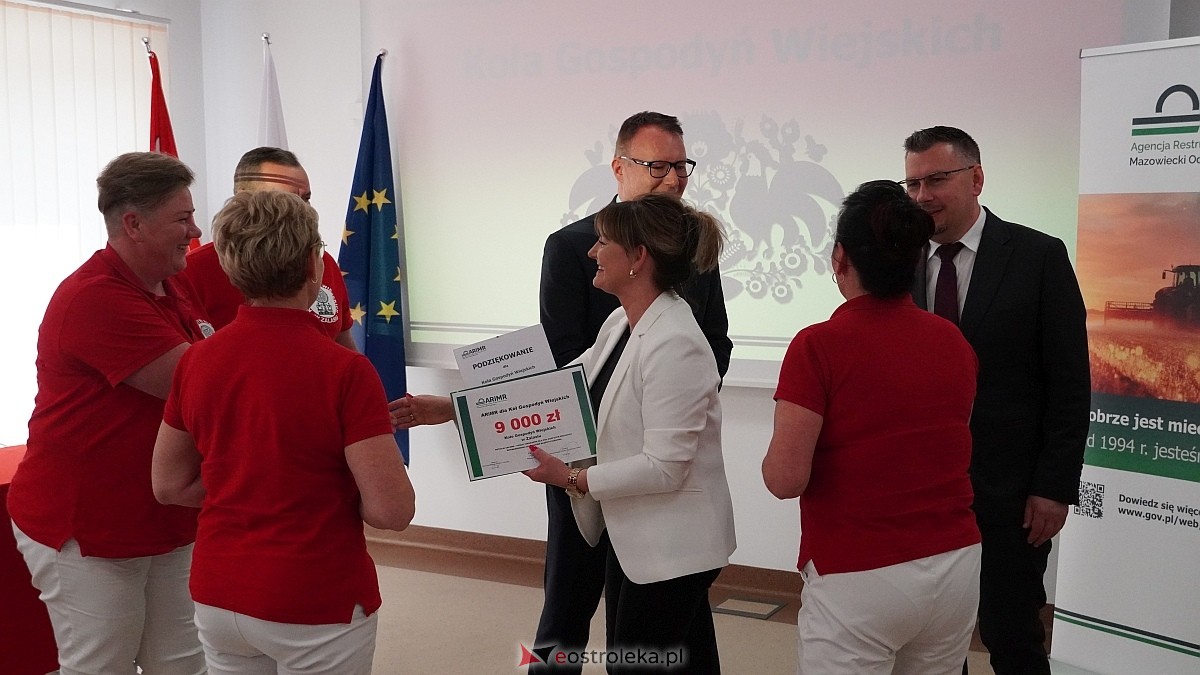 Uroczyste podziękowania i wsparcie finansowe dla KGW – powiat ostrołęcki na czele Mazowsza [12.06.2025] - zdjęcie #7 - eOstroleka.pl