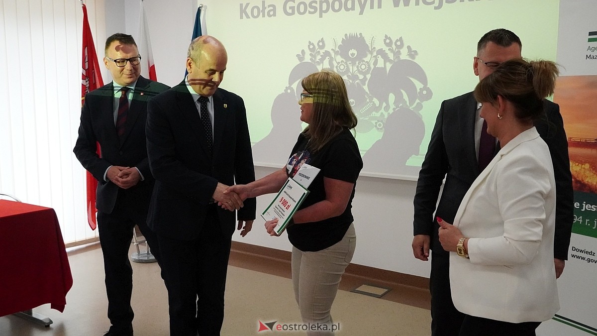 Uroczyste podziękowania i wsparcie finansowe dla KGW – powiat ostrołęcki na czele Mazowsza [12.06.2025] - zdjęcie #4 - eOstroleka.pl