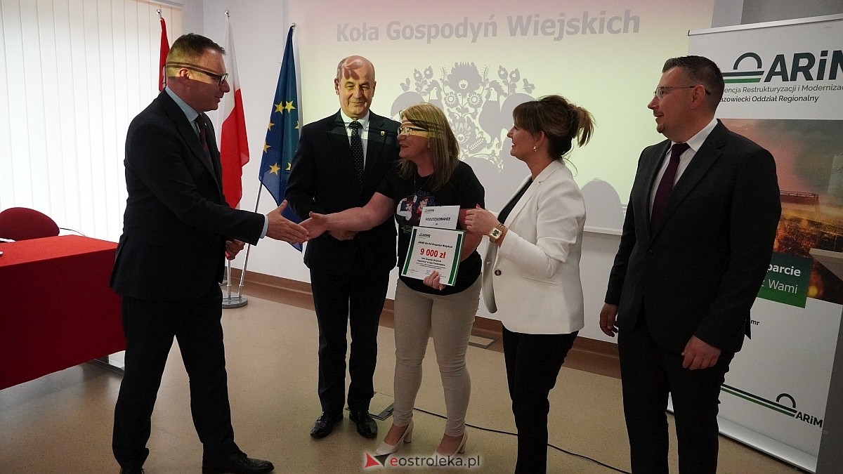 Uroczyste podziękowania i wsparcie finansowe dla KGW – powiat ostrołęcki na czele Mazowsza [12.06.2025] - zdjęcie #3 - eOstroleka.pl
