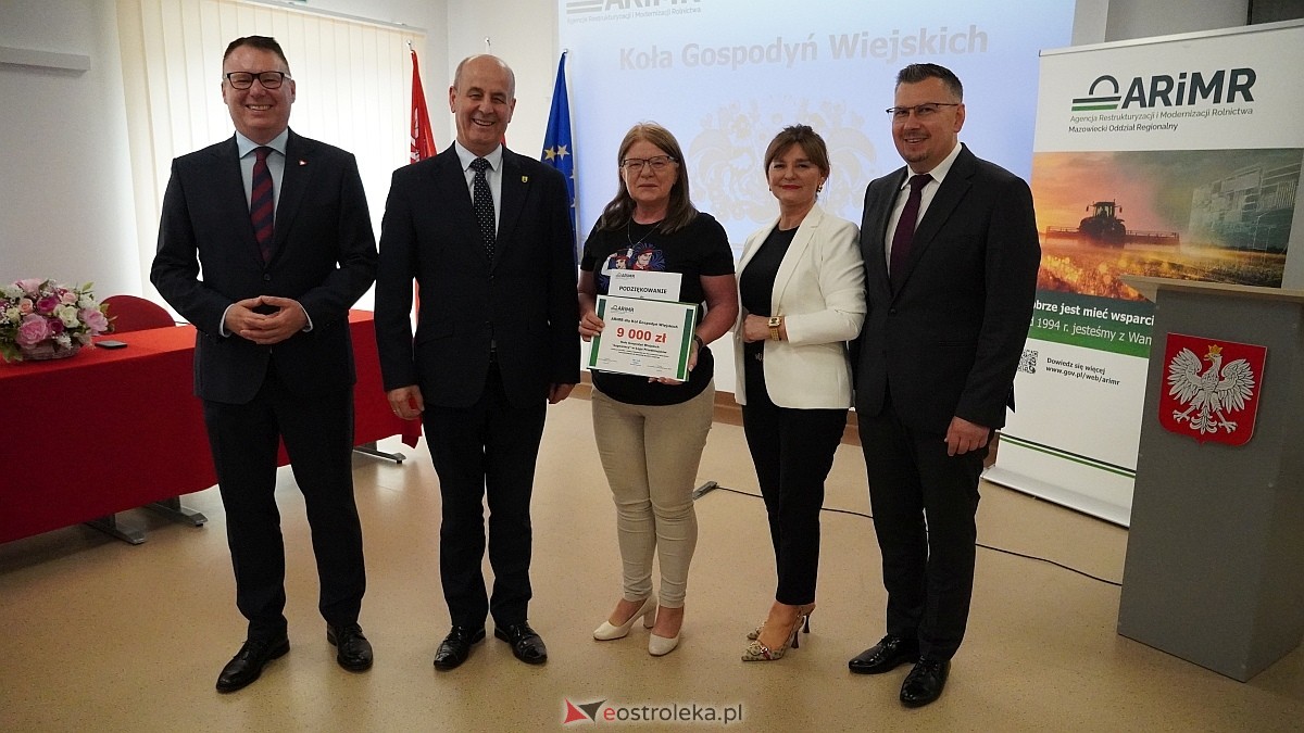 Uroczyste podziękowania i wsparcie finansowe dla KGW – powiat ostrołęcki na czele Mazowsza [12.06.2025] - zdjęcie #2 - eOstroleka.pl
