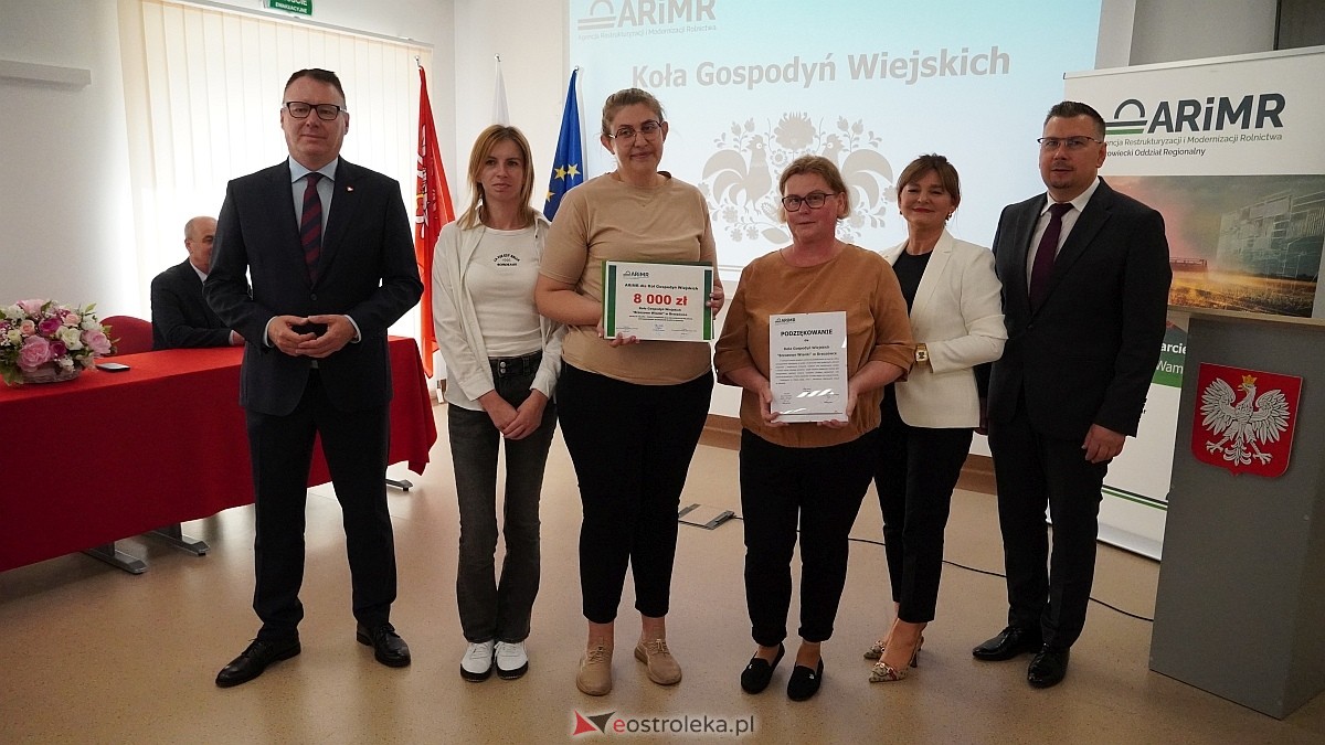 Uroczyste podziękowania i wsparcie finansowe dla KGW – powiat ostrołęcki na czele Mazowsza [12.06.2025] - zdjęcie #60 - eOstroleka.pl