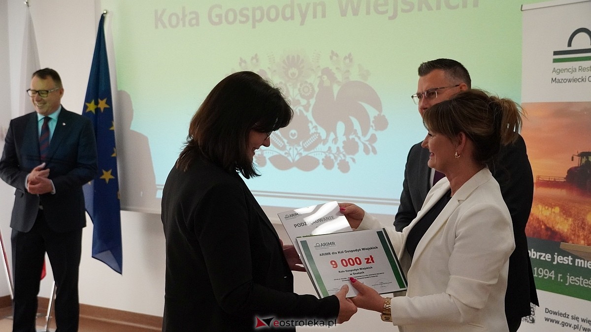 Uroczyste podziękowania i wsparcie finansowe dla KGW – powiat ostrołęcki na czele Mazowsza [12.06.2025] - zdjęcie #58 - eOstroleka.pl