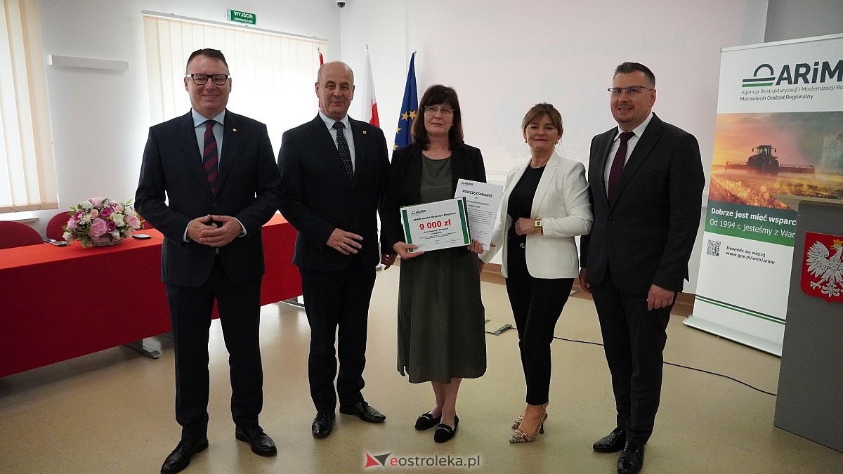 Uroczyste podziękowania i wsparcie finansowe dla KGW – powiat ostrołęcki na czele Mazowsza [12.06.2025] - zdjęcie #54 - eOstroleka.pl