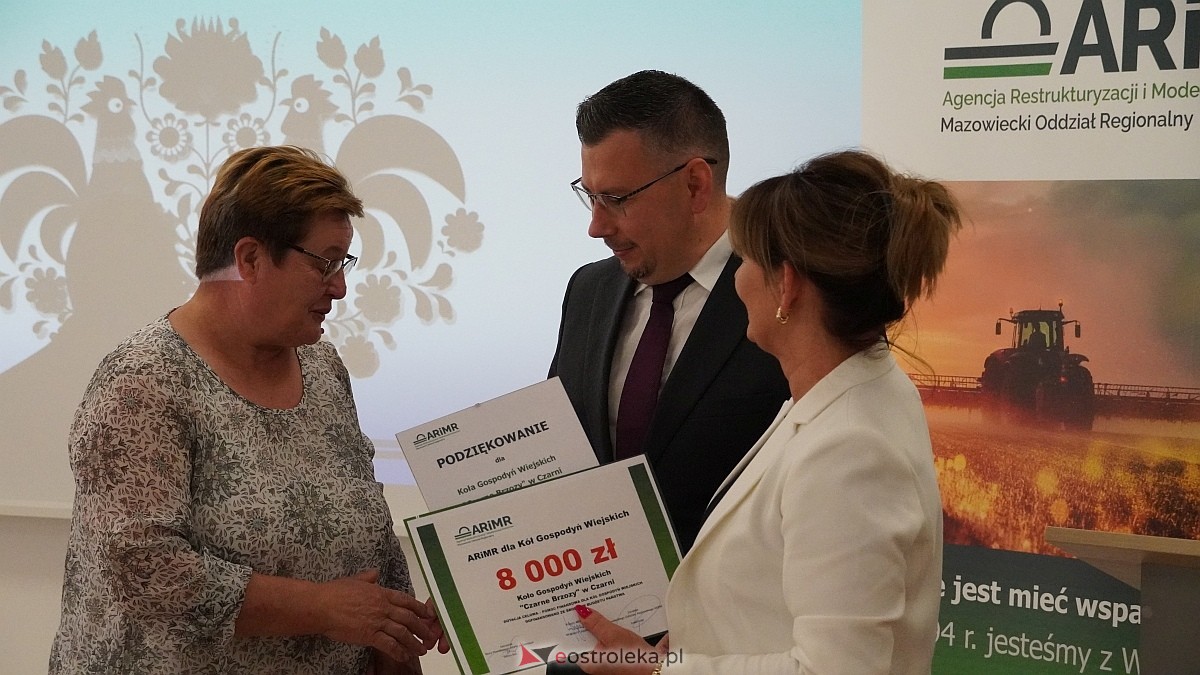Uroczyste podziękowania i wsparcie finansowe dla KGW – powiat ostrołęcki na czele Mazowsza [12.06.2025] - zdjęcie #52 - eOstroleka.pl