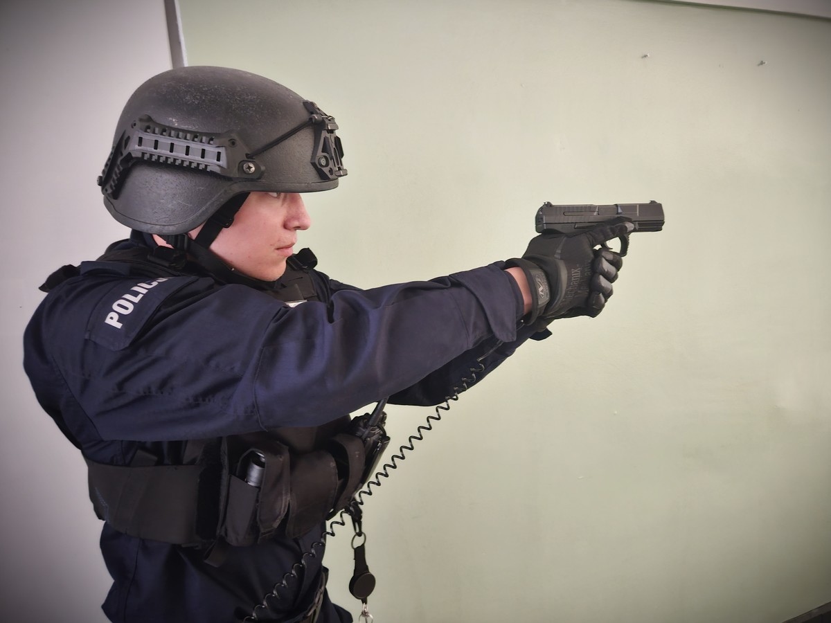 Ćwiczenia policji w starym szpitalu i w Gocłach [12.06.2025] - zdjęcie #14 - eOstroleka.pl