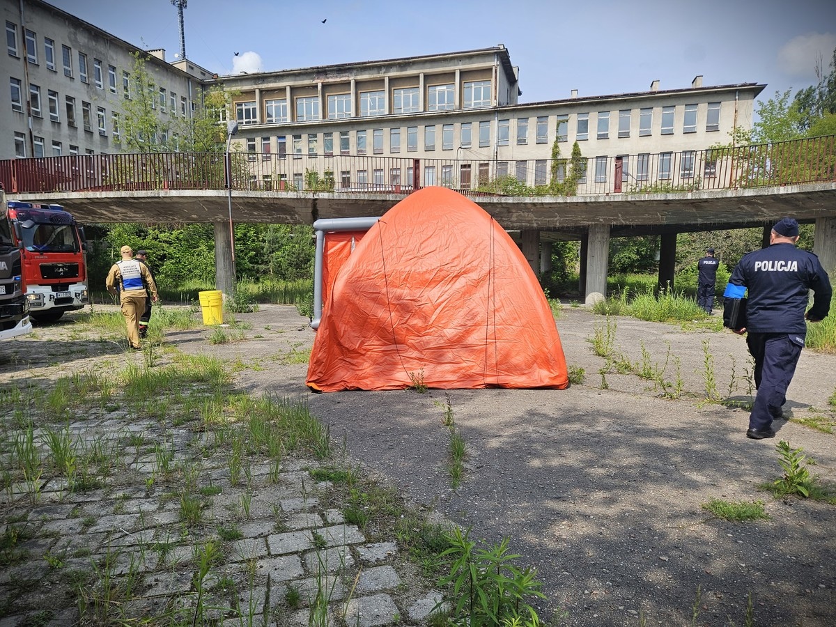 Ćwiczenia policji w starym szpitalu i w Gocłach [12.06.2025] - zdjęcie #10 - eOstroleka.pl
