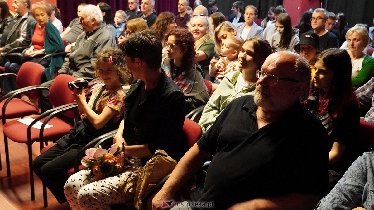 Ostrołęcka Wiosna Teatralna - spektakl Pułapka [12.06.2025] - zdjęcie #22 - eOstroleka.pl