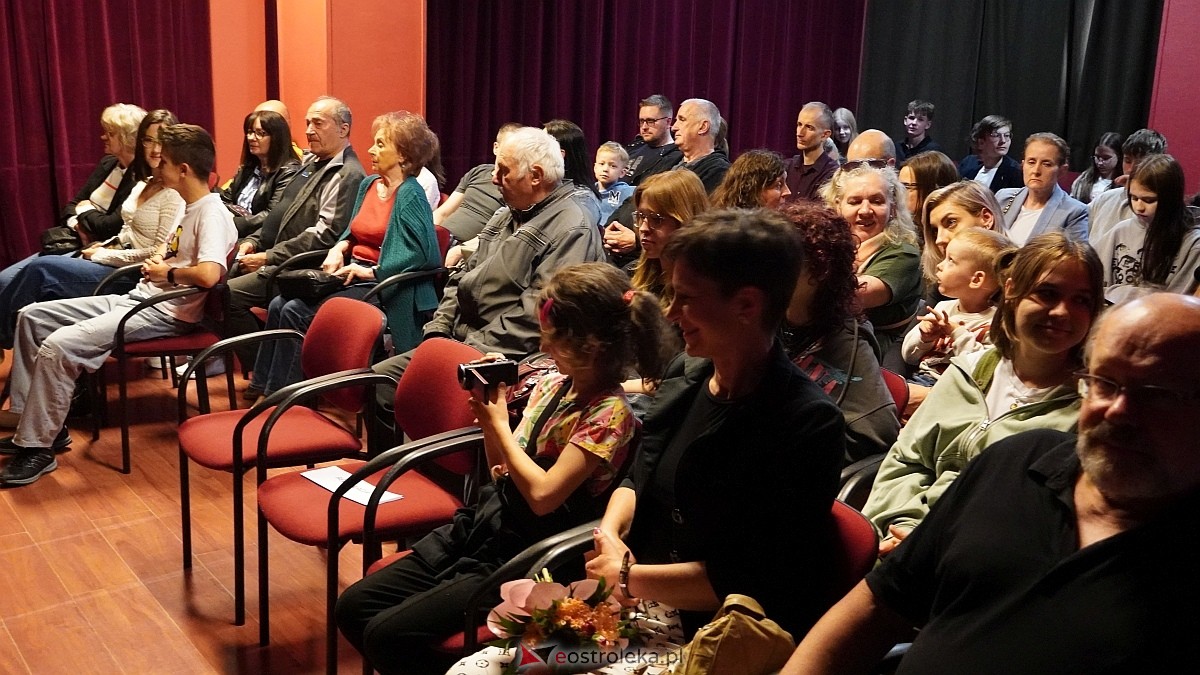 Ostrołęcka Wiosna Teatralna - spektakl Pułapka [12.06.2025] - zdjęcie #20 - eOstroleka.pl