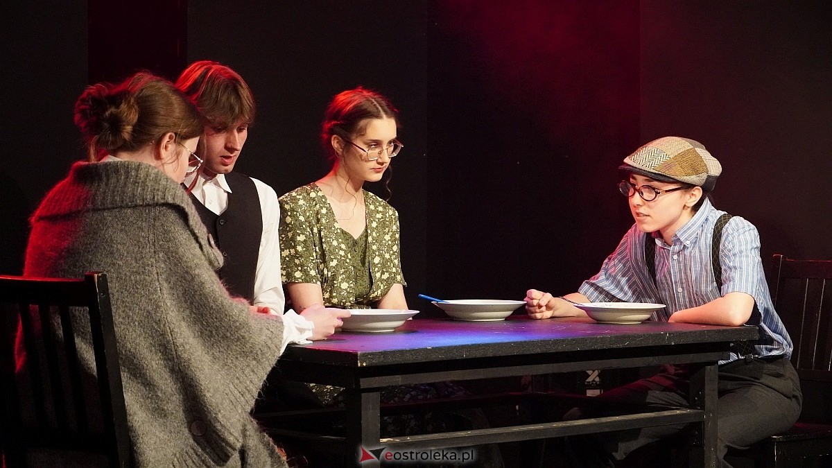 Ostrołęcka Wiosna Teatralna - spektakl Pułapka [12.06.2025] - zdjęcie #7 - eOstroleka.pl