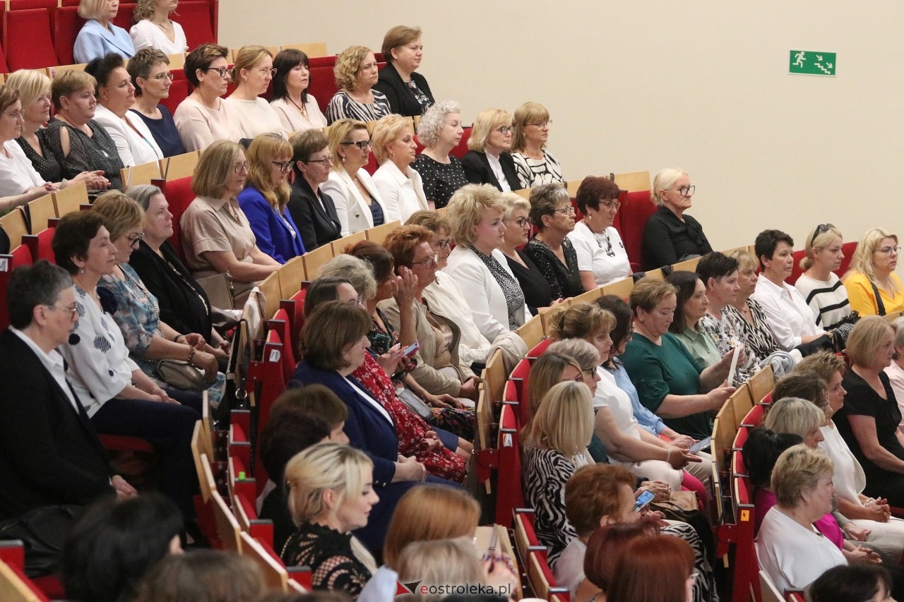 Gala pielęgniarek i położnych w Ostrołęce [13.06.2025] - zdjęcie #75 - eOstroleka.pl