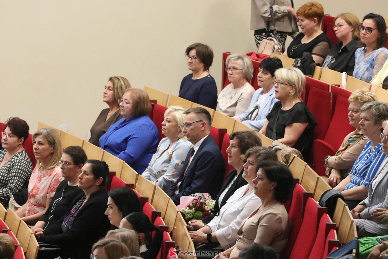 Gala pielęgniarek i położnych w Ostrołęce [13.06.2025] - zdjęcie #68 - eOstroleka.pl