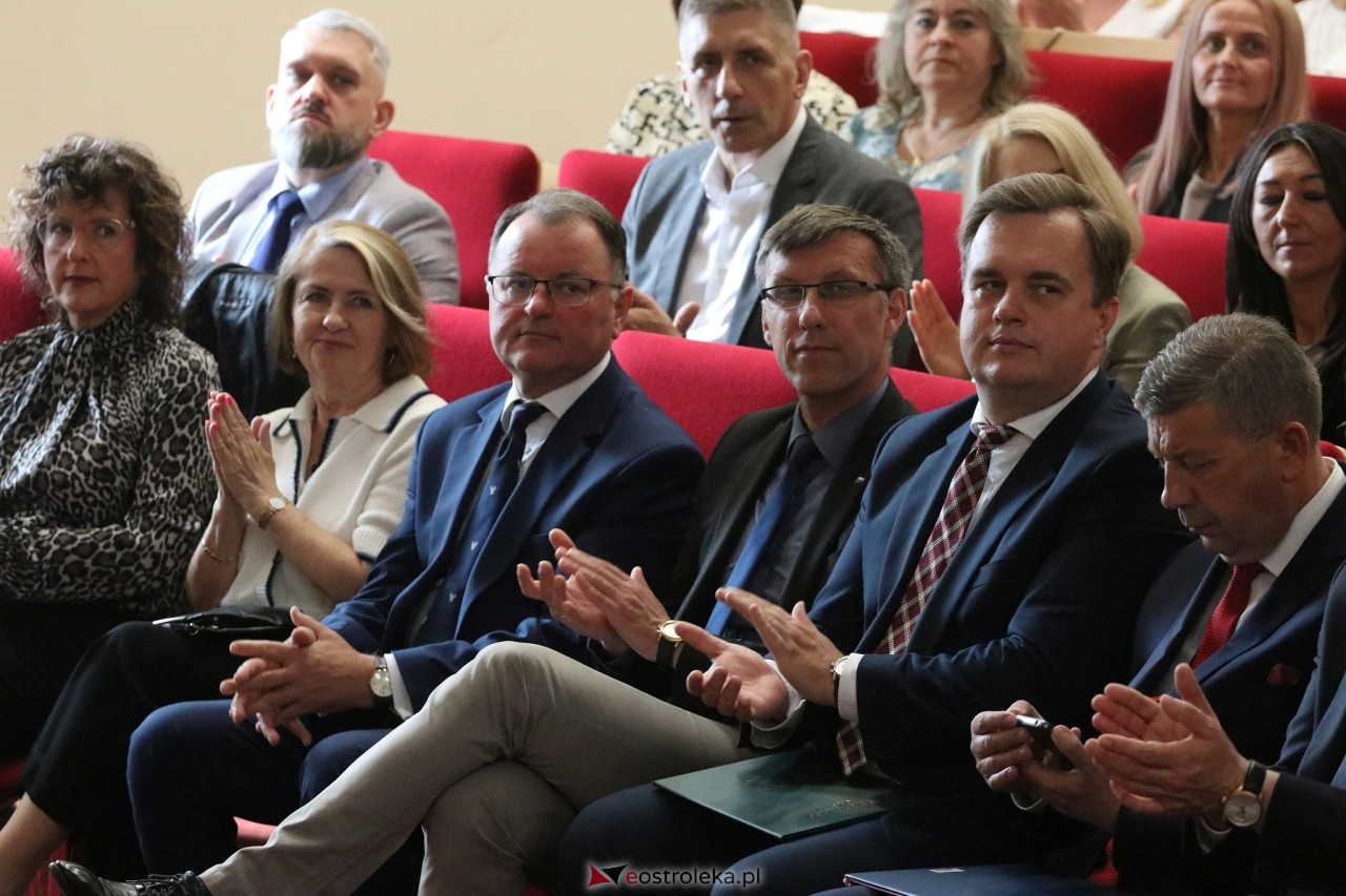 Gala pielęgniarek i położnych w Ostrołęce [13.06.2025] - zdjęcie #51 - eOstroleka.pl