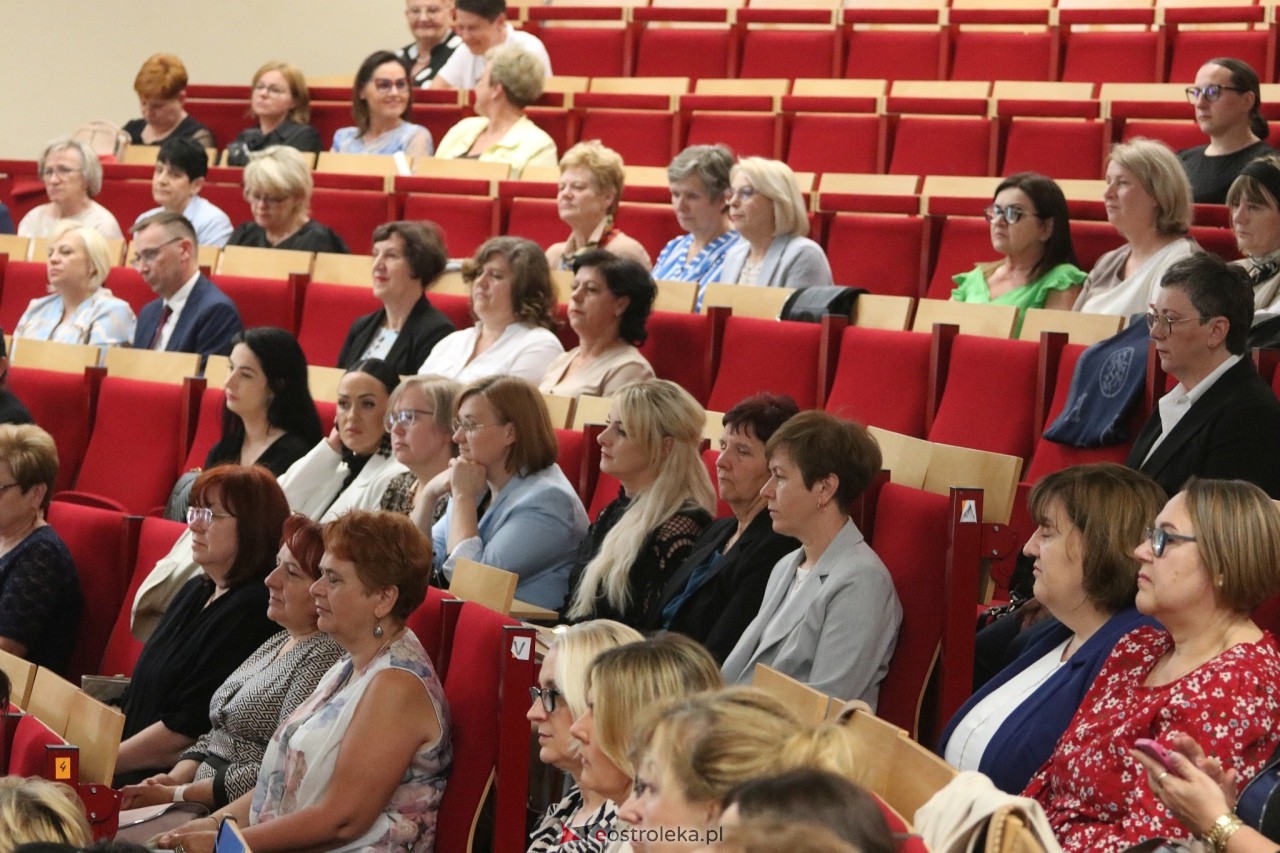 Gala pielęgniarek i położnych w Ostrołęce [13.06.2025] - zdjęcie #35 - eOstroleka.pl