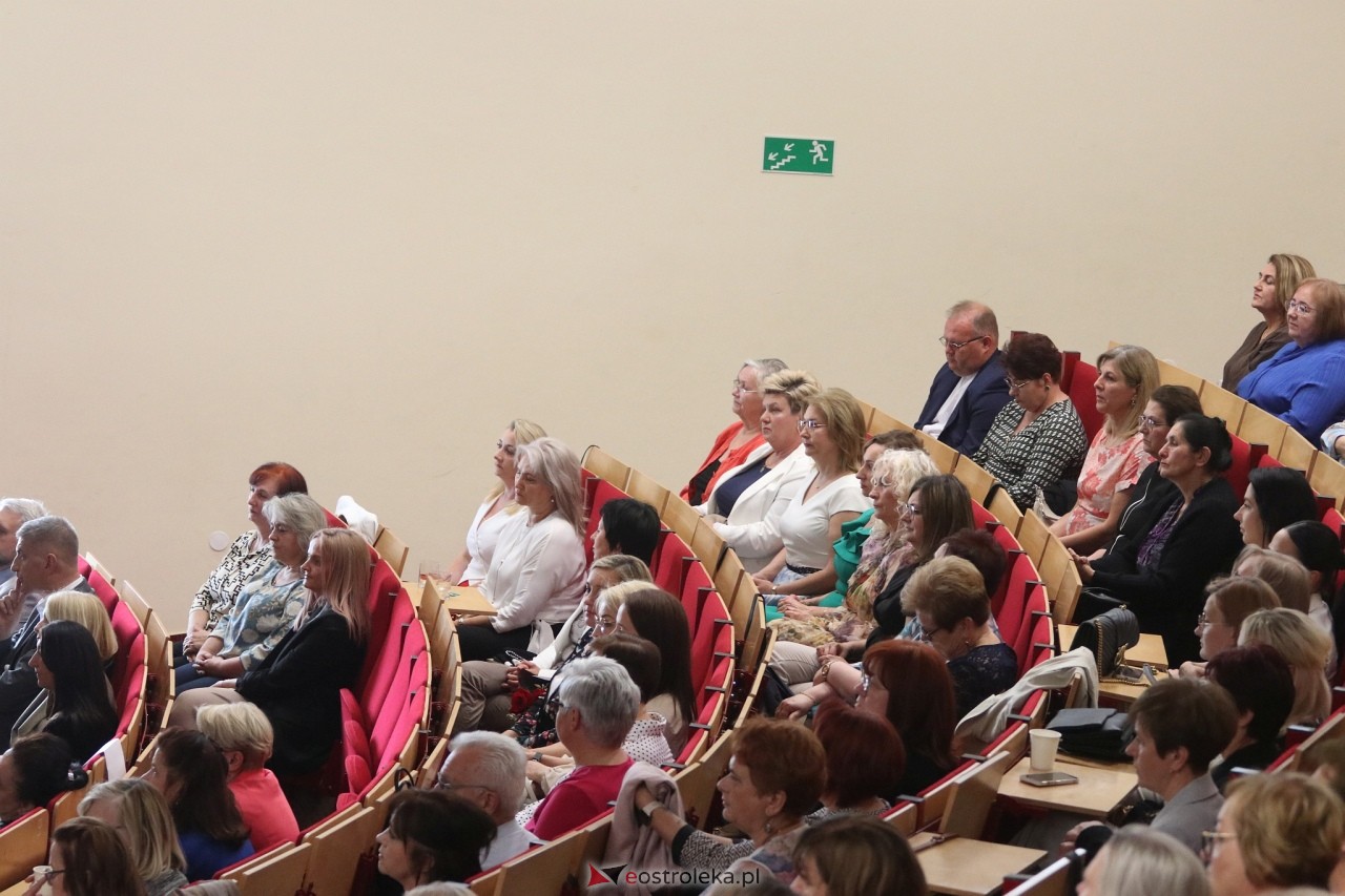 Gala pielęgniarek i położnych w Ostrołęce [13.06.2025] - zdjęcie #34 - eOstroleka.pl